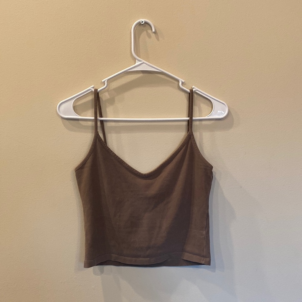 brown v cut tank top🤎🐻 Size M/L